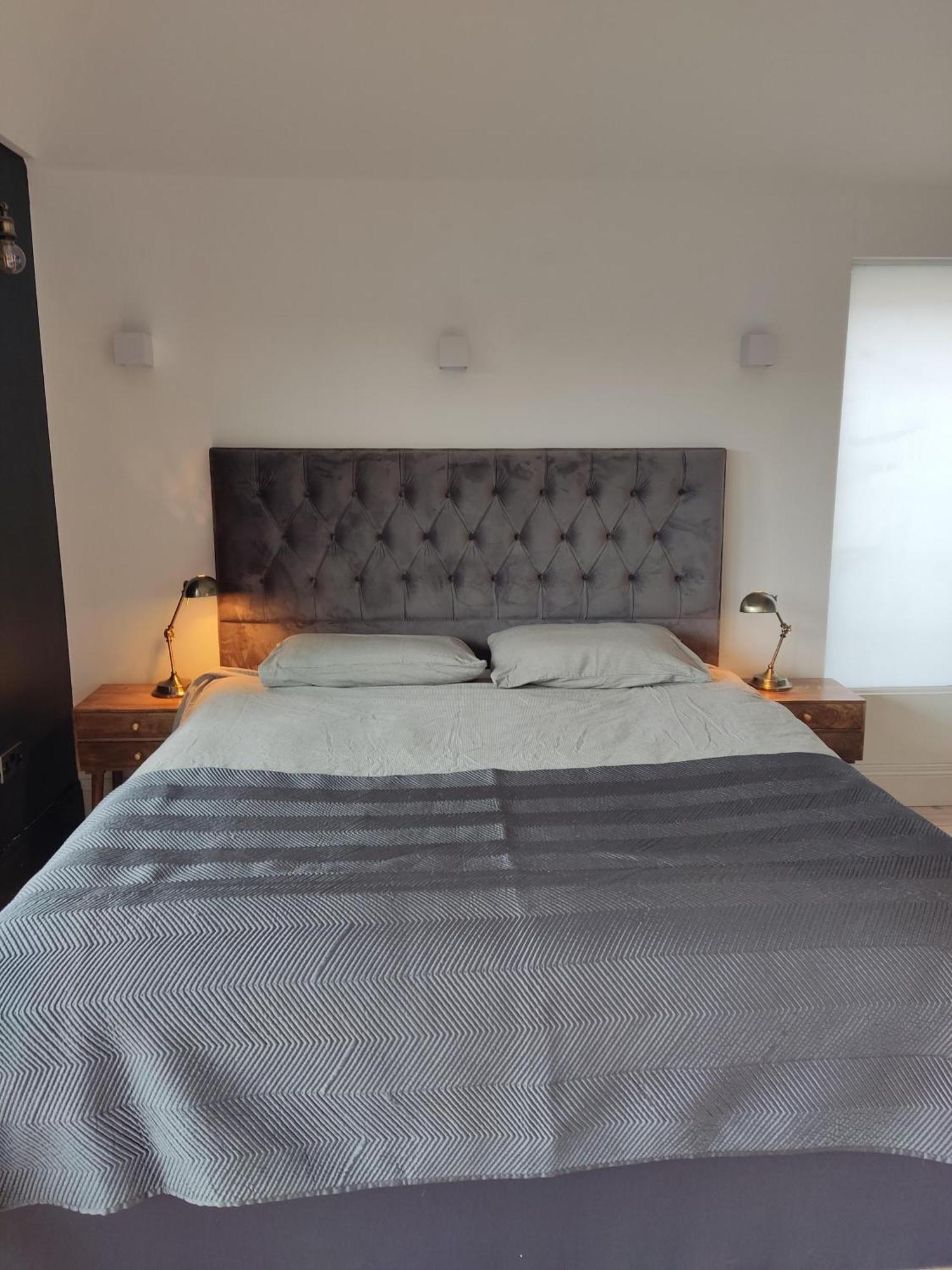 Remarkable 7-bed House In Casa vacanze Londra