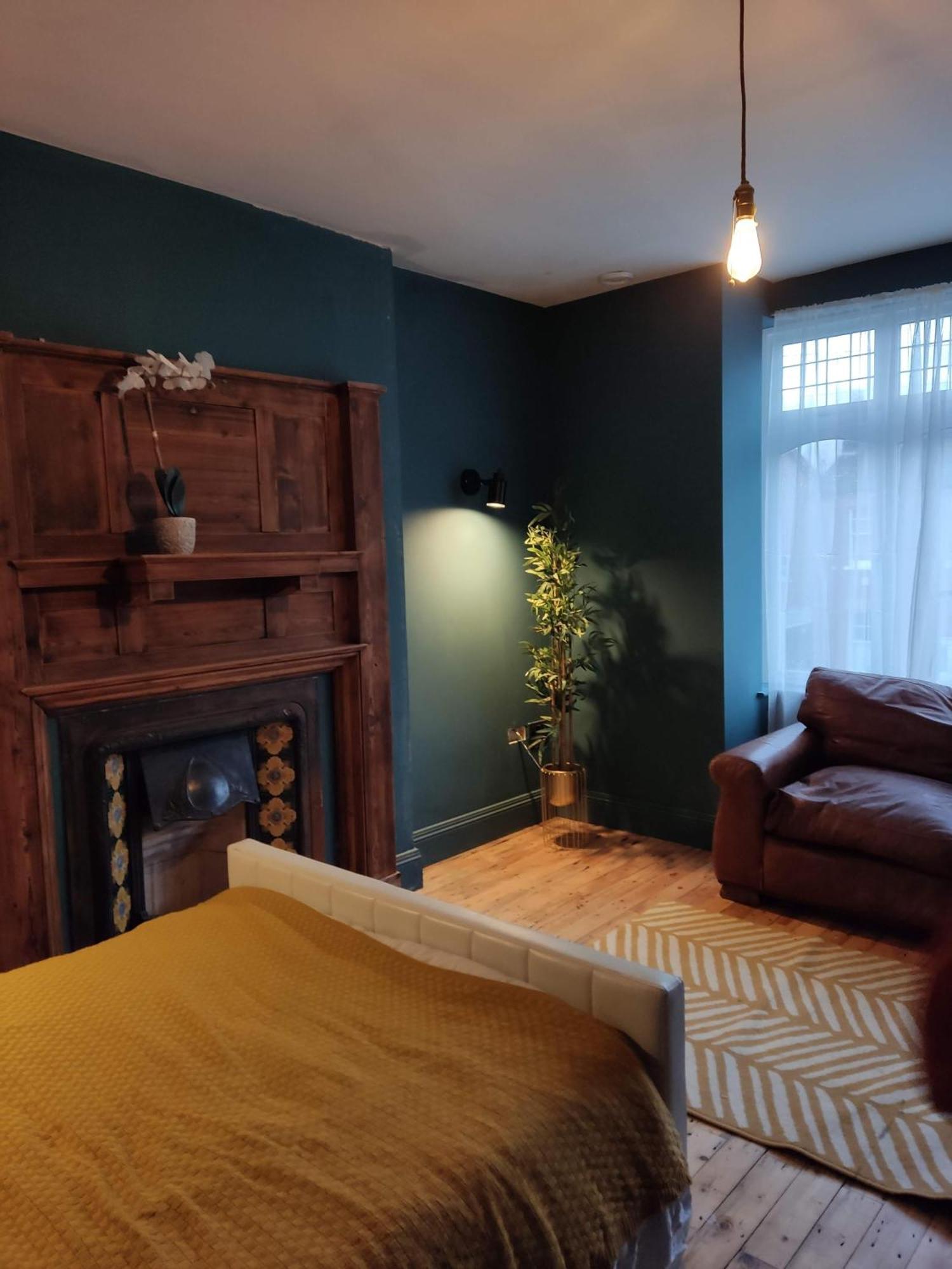 Remarkable 7-bed House In * London