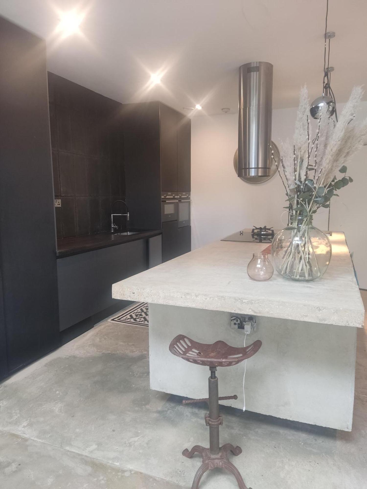 Remarkable 7-bed House In * London